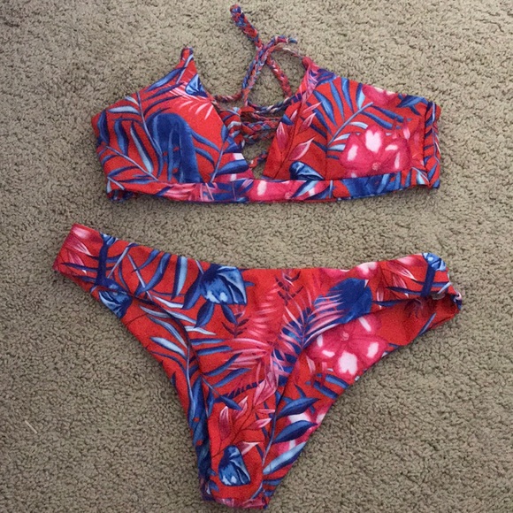 Tropical Floral Bikini - Picture 1 of 2